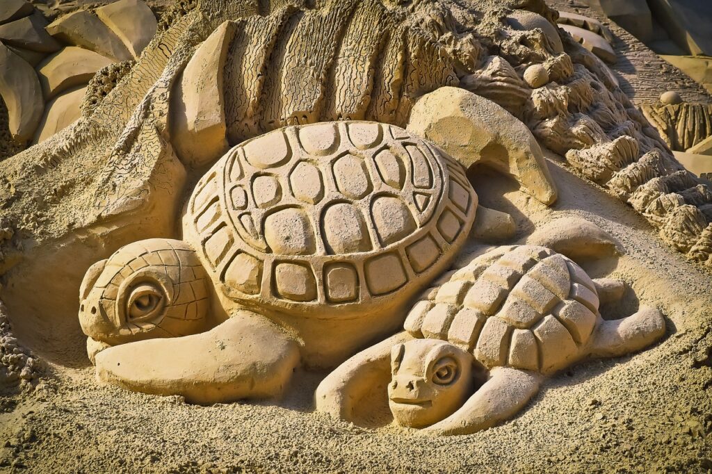 Statue de tortues qui nous rappellent qu'on peut entrer dans sa carapace pour tenter de disparaître et se protéger