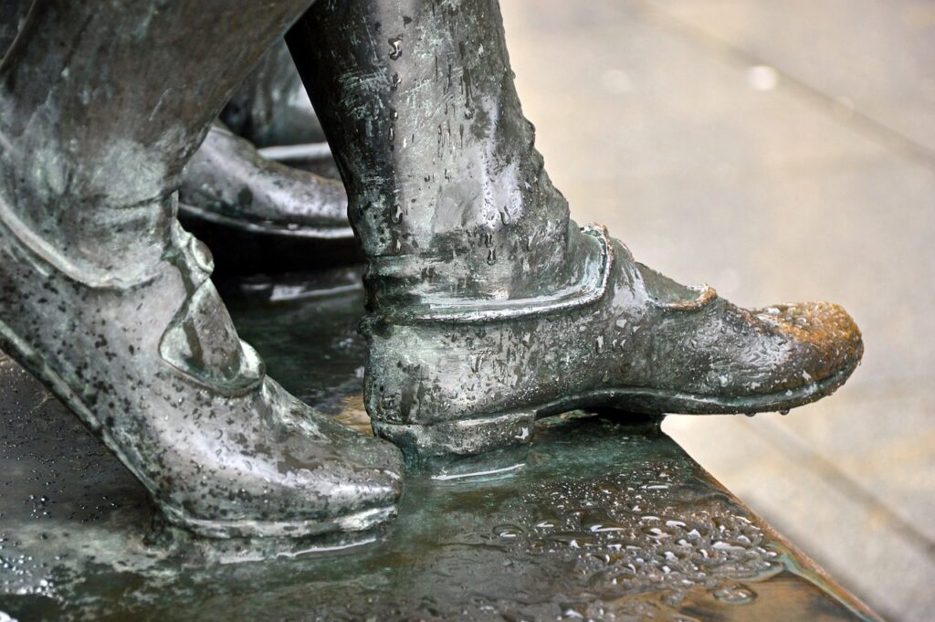 Une statue en mouvement comme un télétravailleur qui bouge enfin